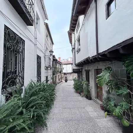 La Casita De La Iglesia Holiday home Candeleda